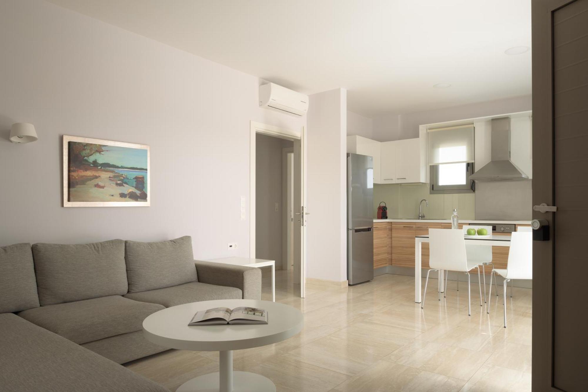 Eco Villa, A Perfect Escape Close To The Beach, By Thinkvilla Maroulas Exterior photo